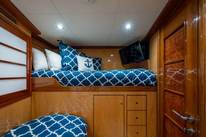 Slide: The Image of Ocean Alexander 78 Pilothouse 2005 - 59
