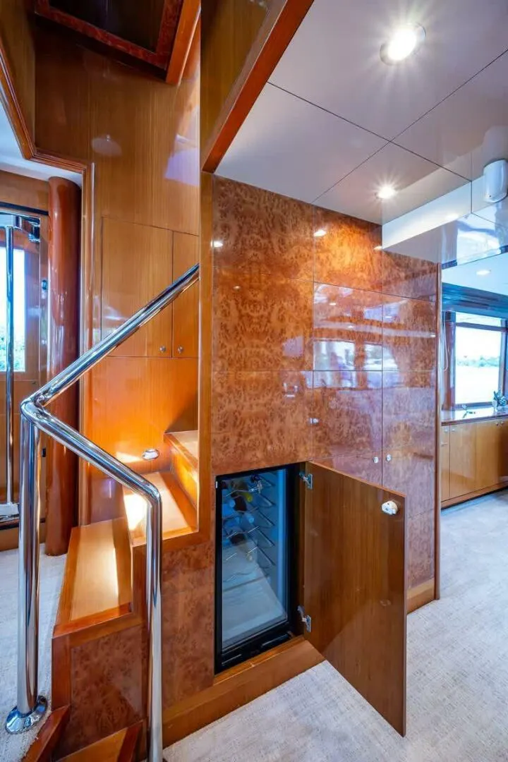 Slide: The Image of Ocean Alexander 78 Pilothouse 2005 - 60