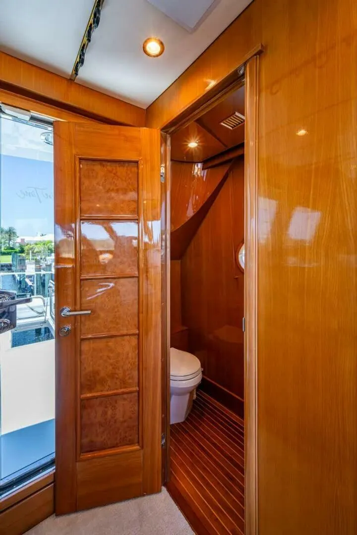 Slide: The Image of Ocean Alexander 78 Pilothouse 2005 - 70