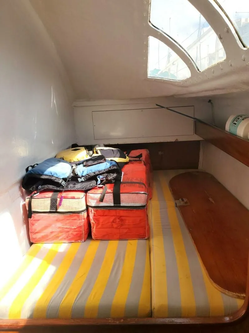 Slide: The Image of Beneteau Catamaran Twin Keel 1985 - 18