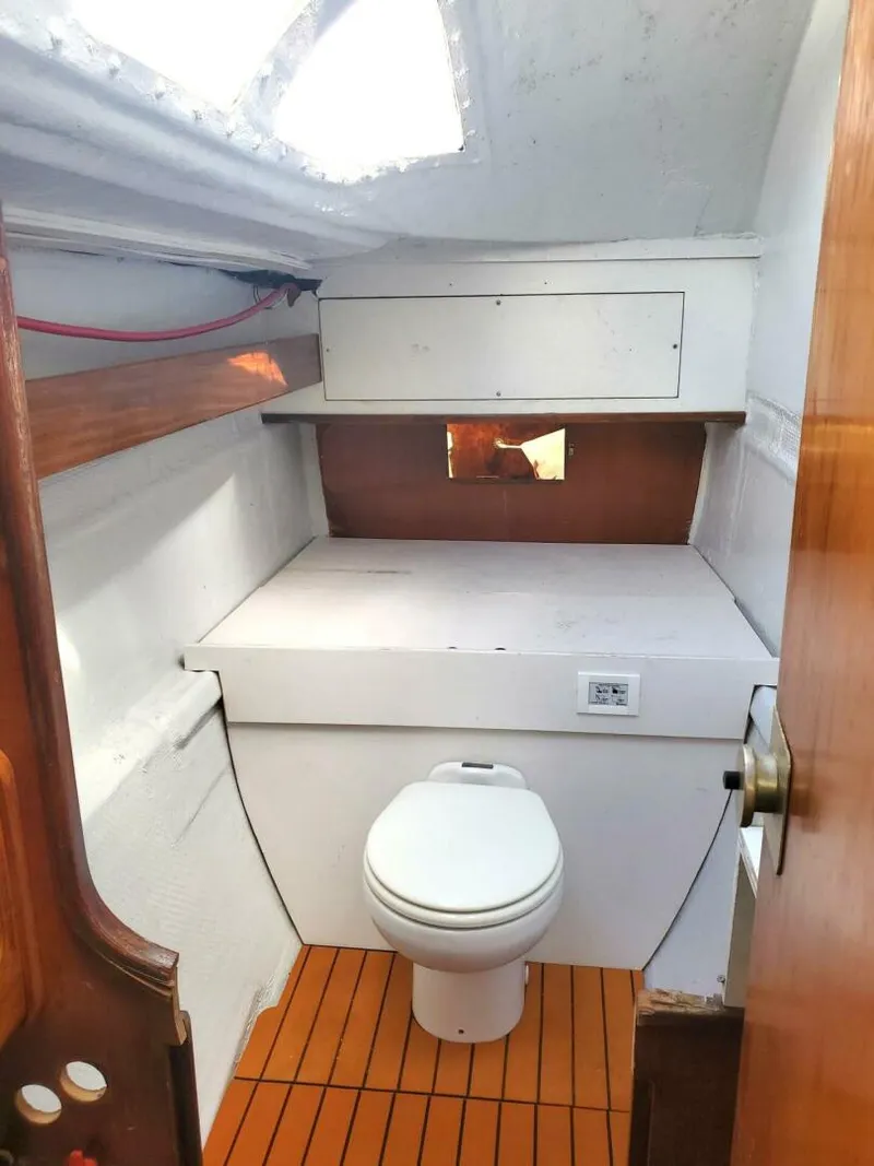 Slide: The Image of Beneteau Catamaran Twin Keel 1985 - 21