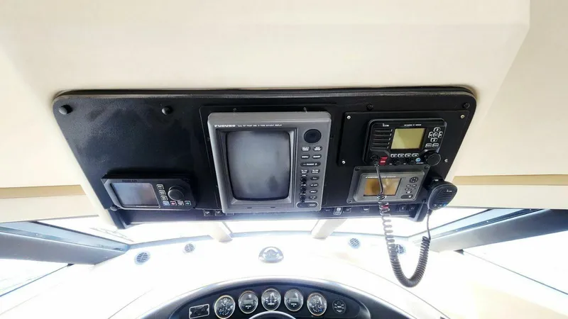 Slide: The Image of Carver Yachts 530 Voyager Pilothouse 1999 - 33