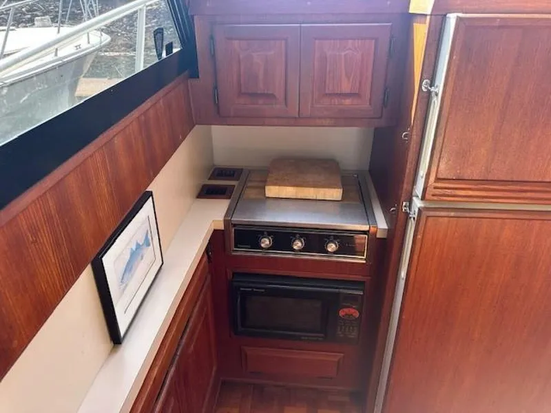 Slide: The Image of Viking 45 Convertible 1988 - 24