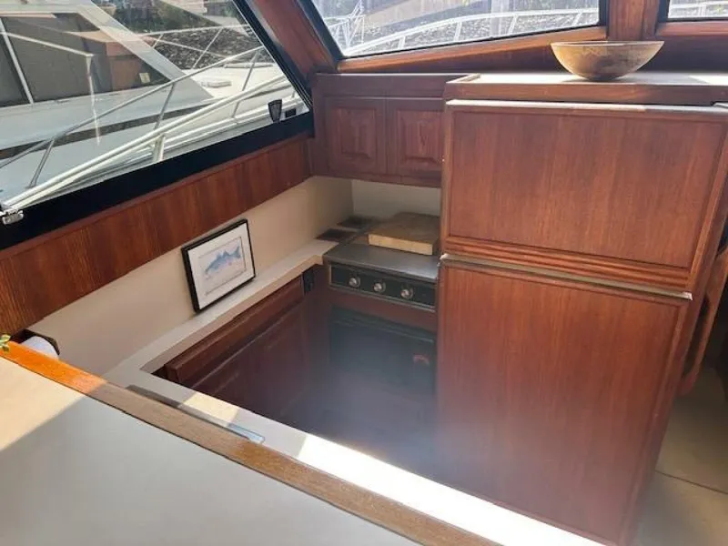 Slide: The Image of Viking 45 Convertible 1988 - 9