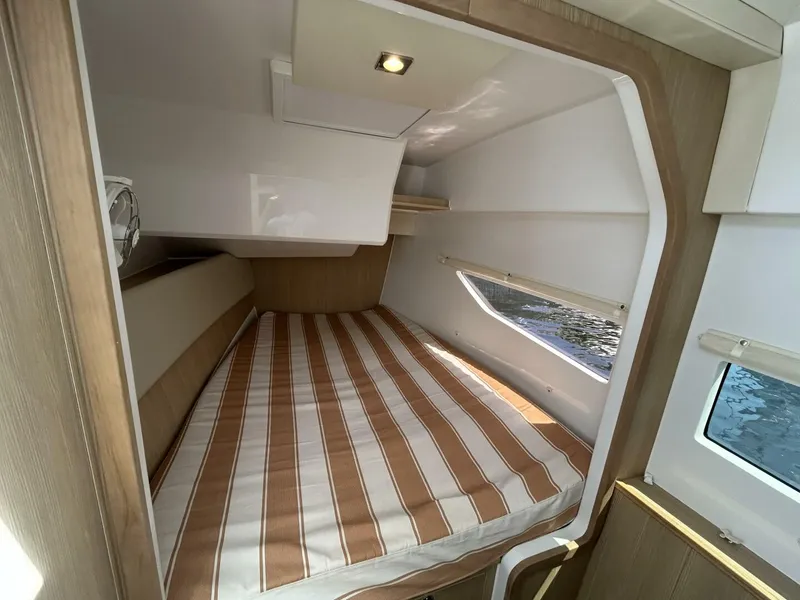 Slide: The Image of Aquila 36 Sport 2020 - 17