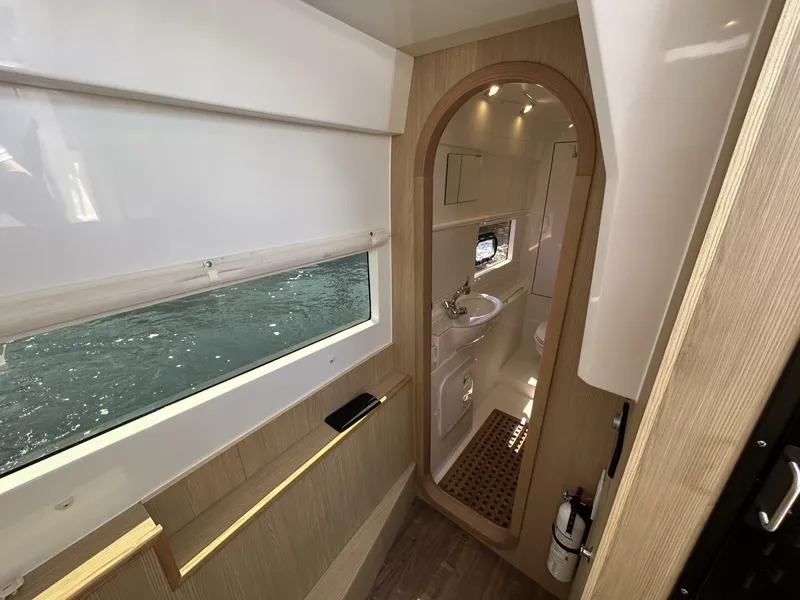 Slide: The Image of Aquila 36 Sport 2020 - 18
