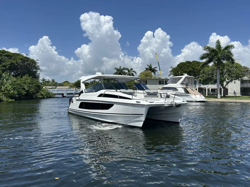 Slide: The Image of Aquila 36 Sport 2020 - 2