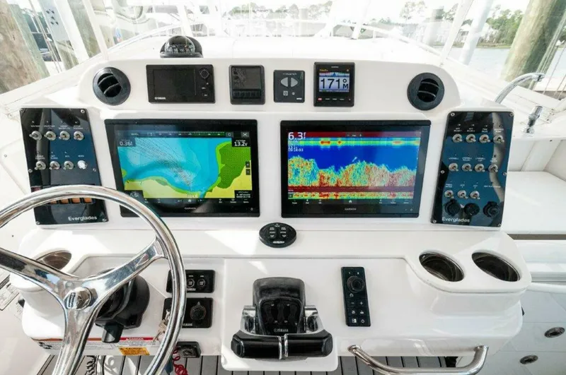 Slide: The Image of Everglades 350 LX 2018 - 2