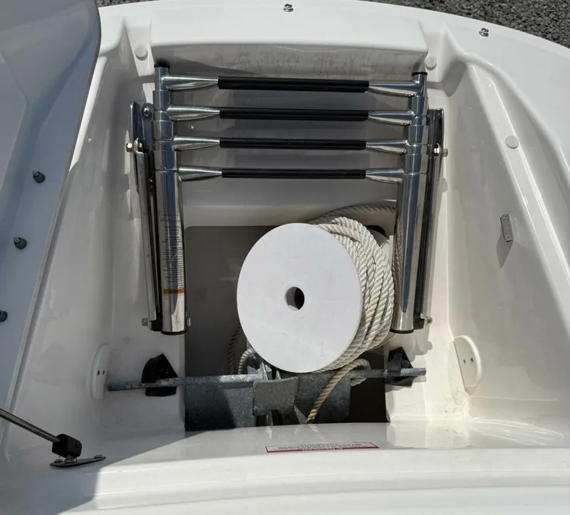 Slide: The Image of Sea Ray 240 Sun Deck Outboard 2014 - 2