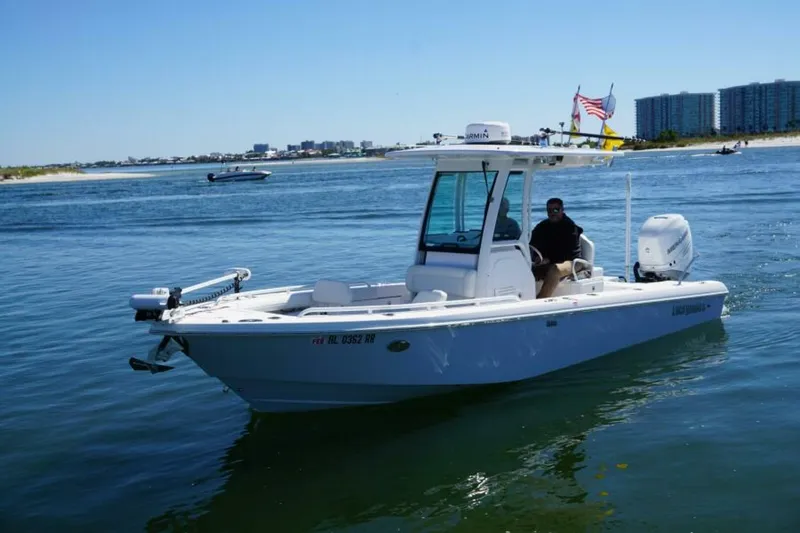The Image of Everglades 253 Center Console 2022 - 0