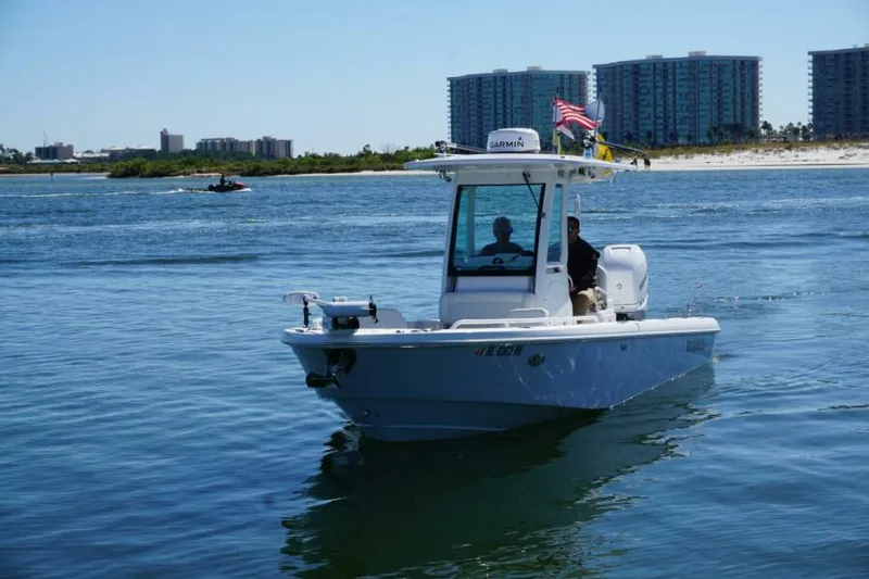 Slide: The Image of Everglades 253 Center Console 2022 - 28