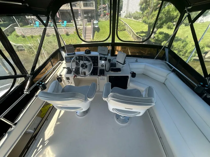 Slide: The Image of Silverton 34 Convertible 1990 - 11