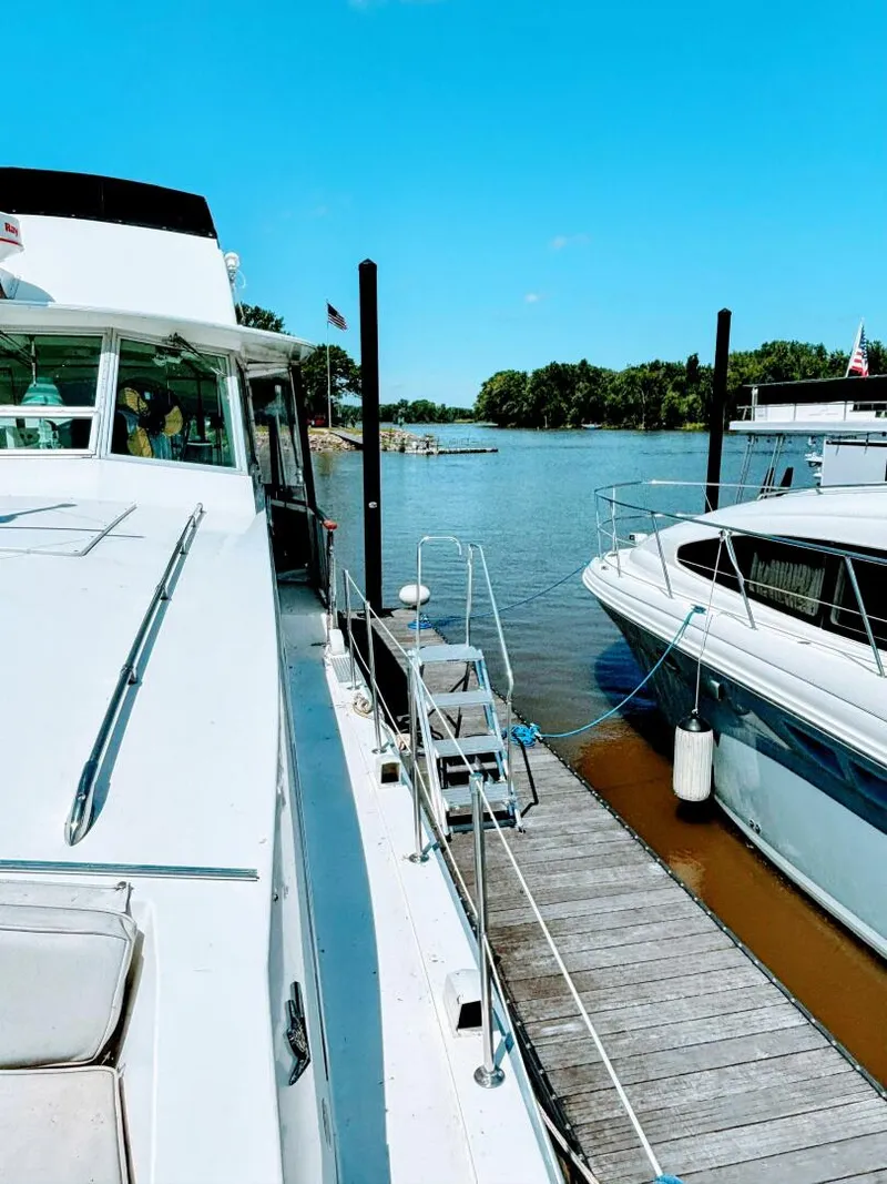 Slide: The Image of Bertram 42 Motor Yacht 1977 - 11