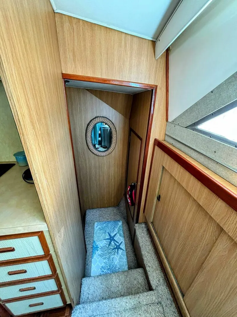 Slide: The Image of Bertram 42 Motor Yacht 1977 - 35