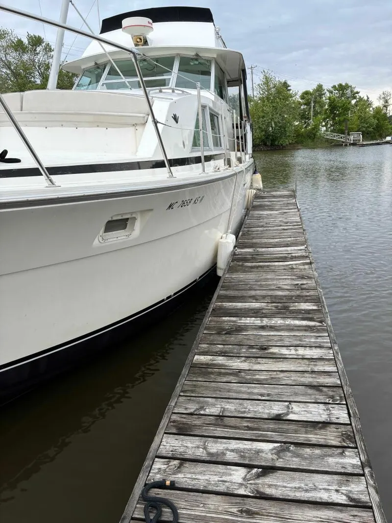 Slide: The Image of Bertram 42 Motor Yacht 1977 - 4