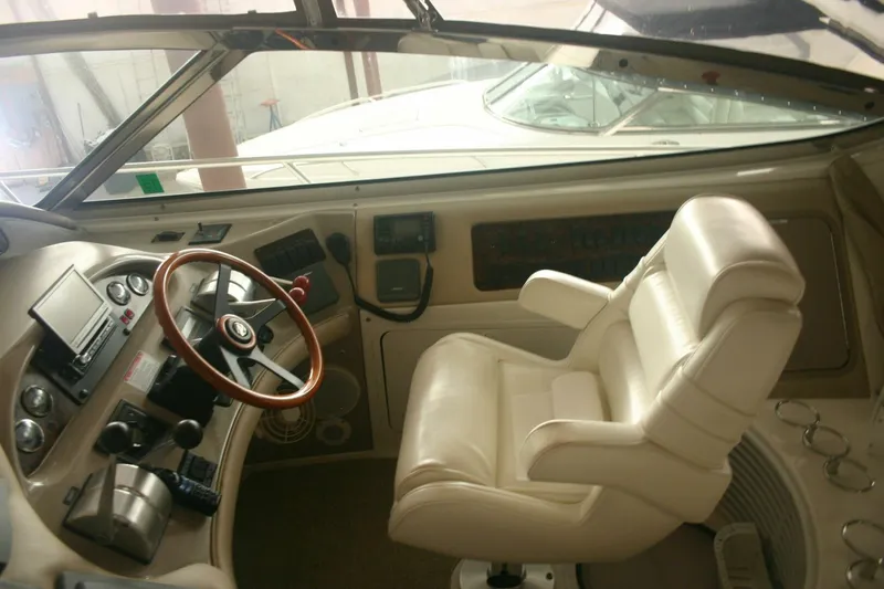 Slide: The Image of Sea Ray 540 Sundancer 1998 - 24