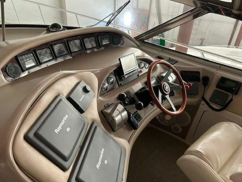 Slide: The Image of Sea Ray 540 Sundancer 1998 - 25
