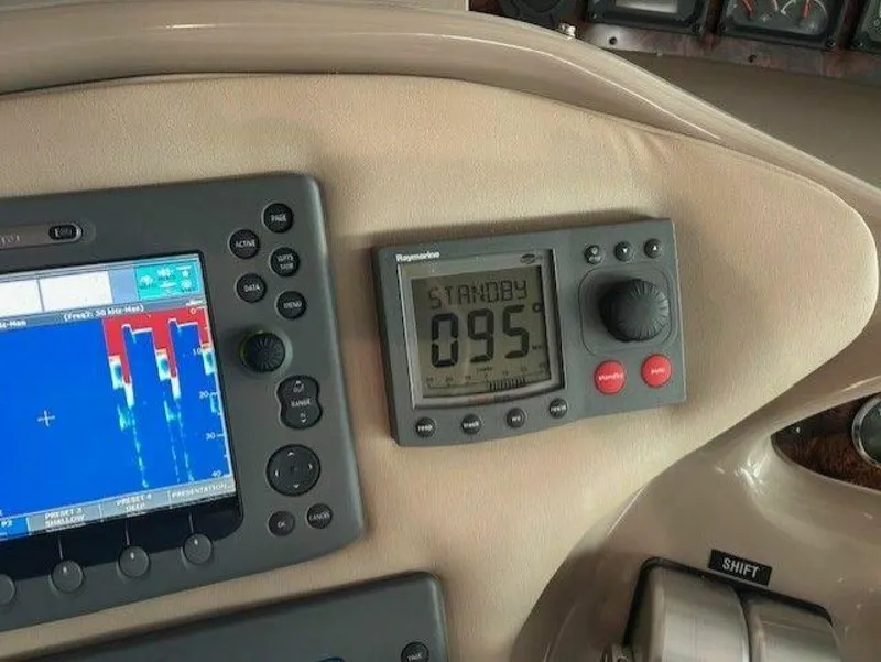 Slide: The Image of Sea Ray 540 Sundancer 1998 - 31
