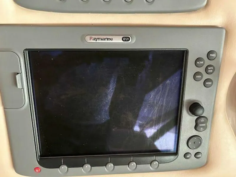 Slide: The Image of Sea Ray 540 Sundancer 1998 - 34