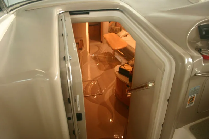 Slide: The Image of Sea Ray 540 Sundancer 1998 - 41