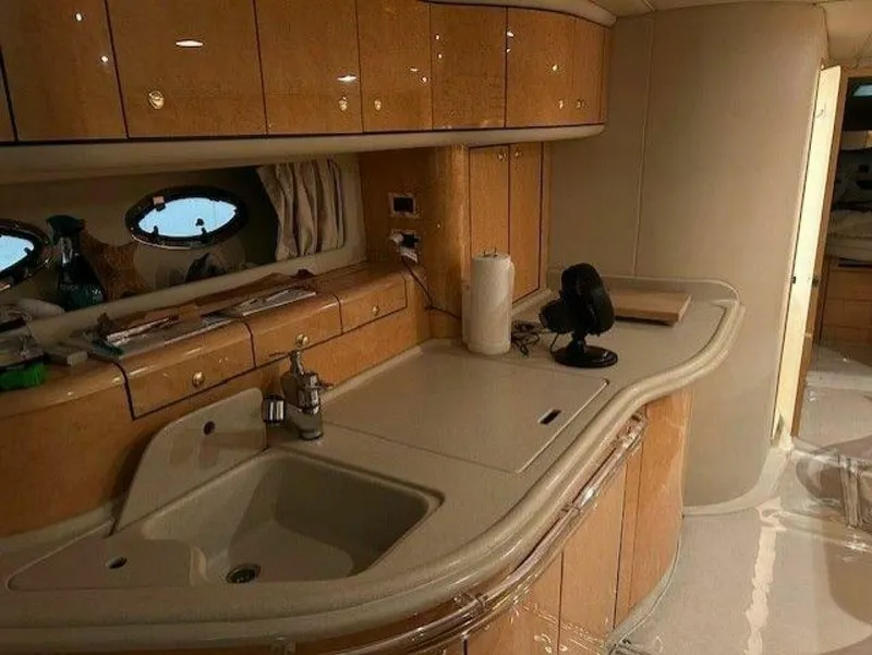 Slide: The Image of Sea Ray 540 Sundancer 1998 - 44