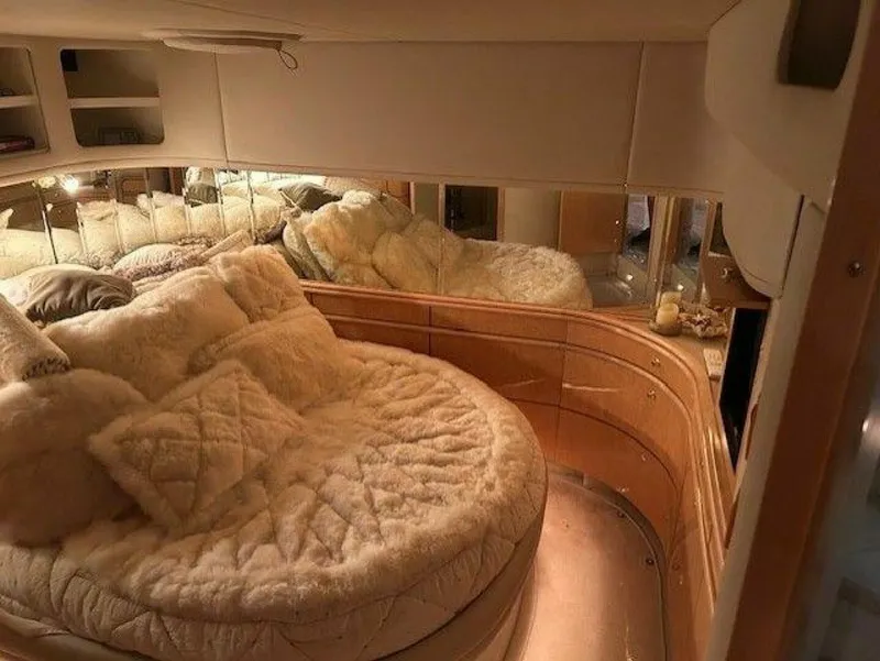 Slide: The Image of Sea Ray 540 Sundancer 1998 - 50
