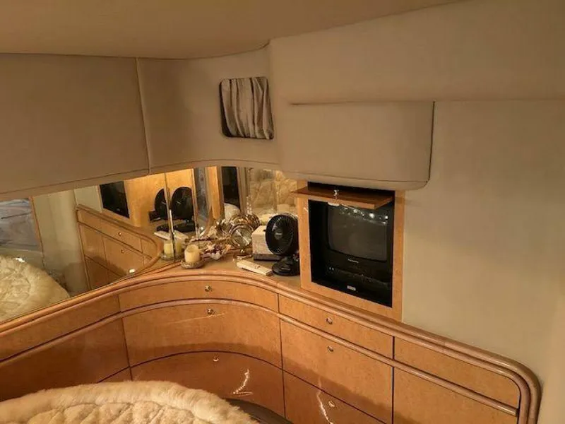 Slide: The Image of Sea Ray 540 Sundancer 1998 - 51