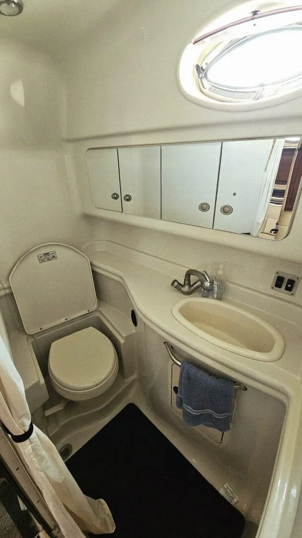 Slide: The Image of Sea Ray 340 Sundancer 2007 - 35