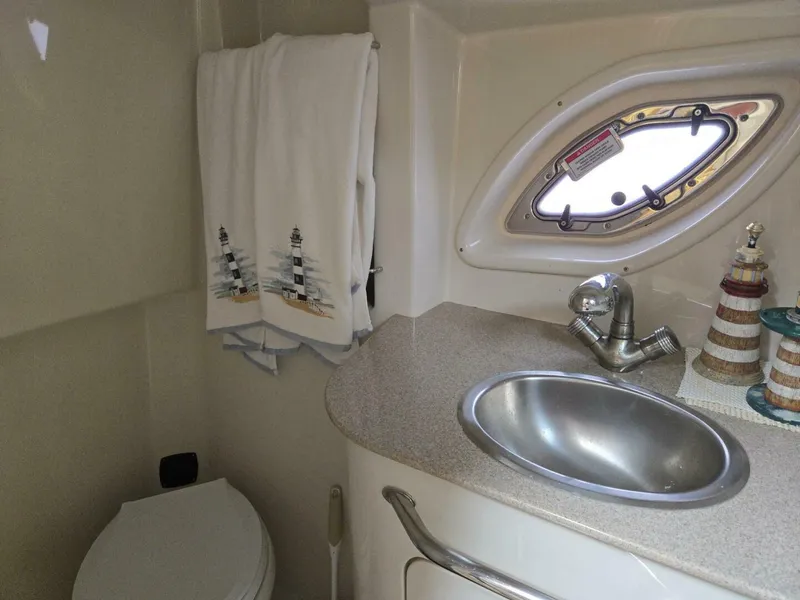 Slide: The Image of Sea Ray 310 Sundancer 2007 - 15