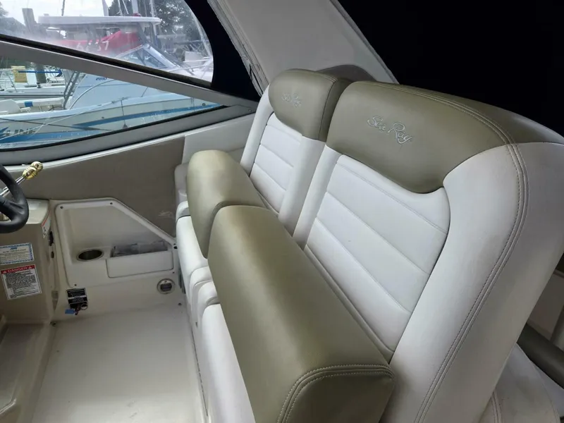 Slide: The Image of Sea Ray 310 Sundancer 2007 - 22