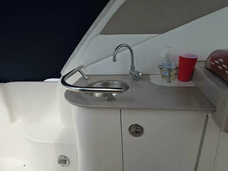 Slide: The Image of Sea Ray 310 Sundancer 2007 - 25