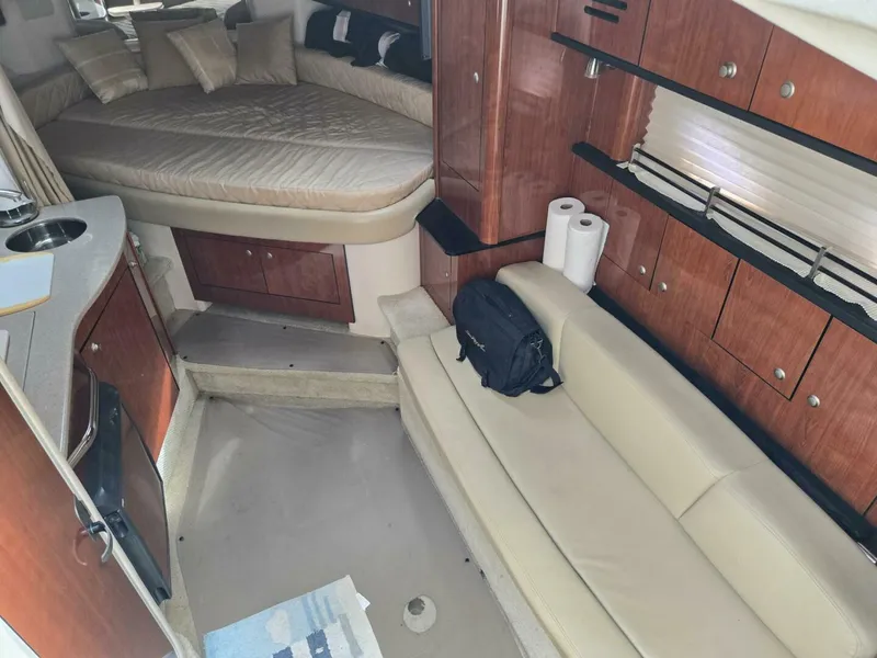 Slide: The Image of Sea Ray 310 Sundancer 2007 - 9