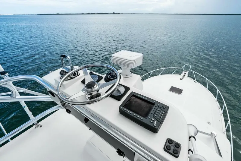 Slide: The Image of Cabo 40 Hardtop Express 2004 - 16