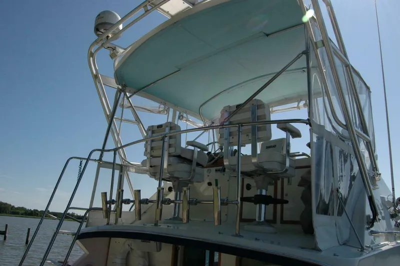 Slide: The Image of Bertram 33 Sport Fisherman 1987 - 20