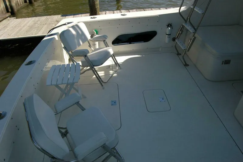 Slide: The Image of Bertram 33 Sport Fisherman 1987 - 22