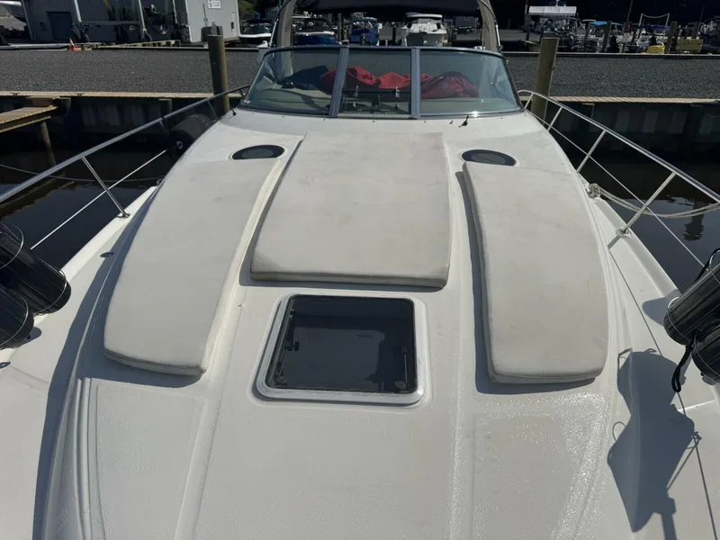 Slide: The Image of Sea Ray 360 Sundancer 2002 - 24