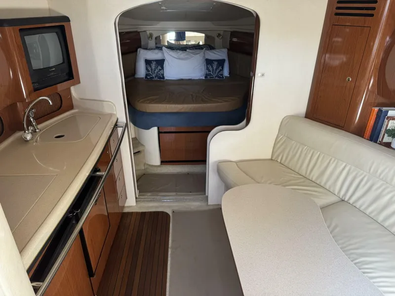 Slide: The Image of Sea Ray 360 Sundancer 2002 - 27