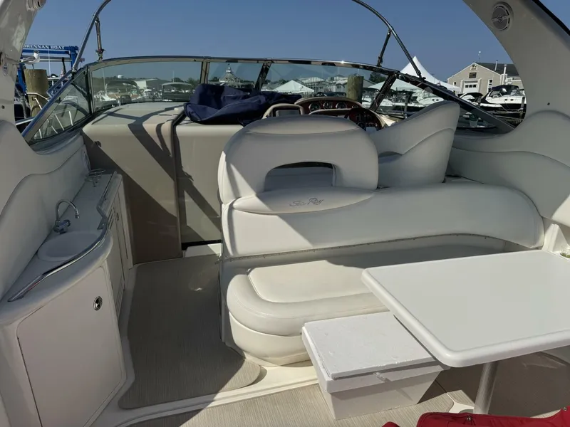 Slide: The Image of Sea Ray 360 Sundancer 2002 - 9