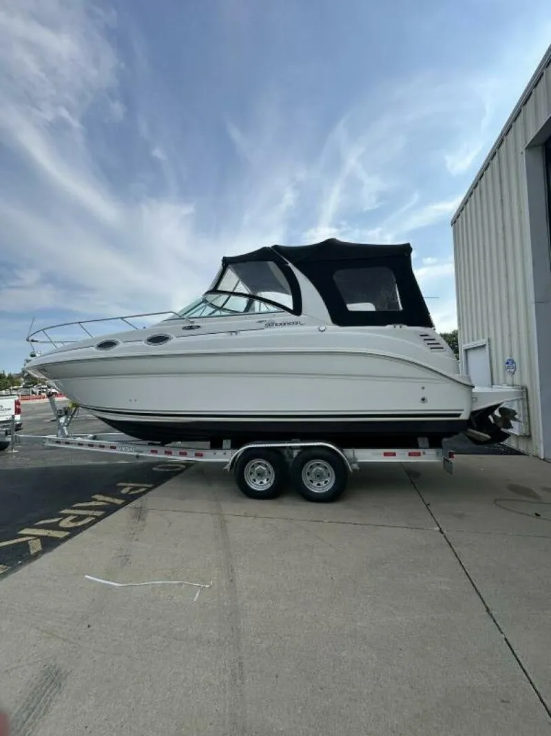The Image of Sea Ray 2004 - 0