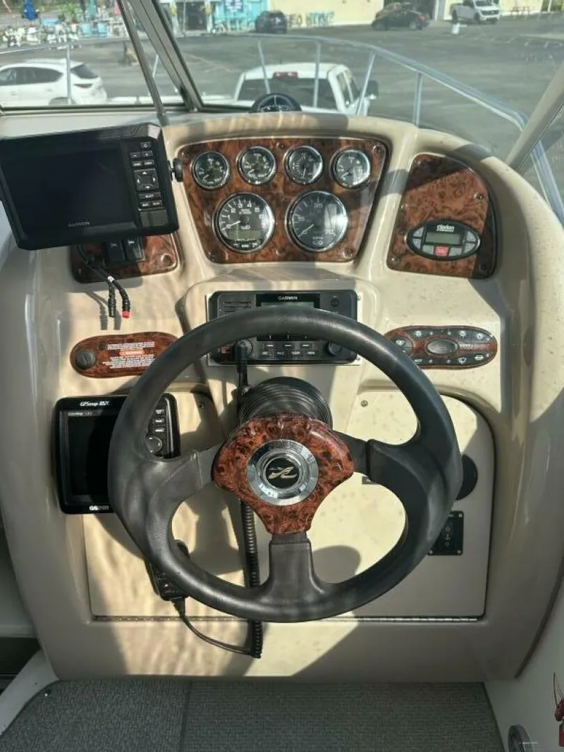 Slide: The Image of Sea Ray 2004 - 16