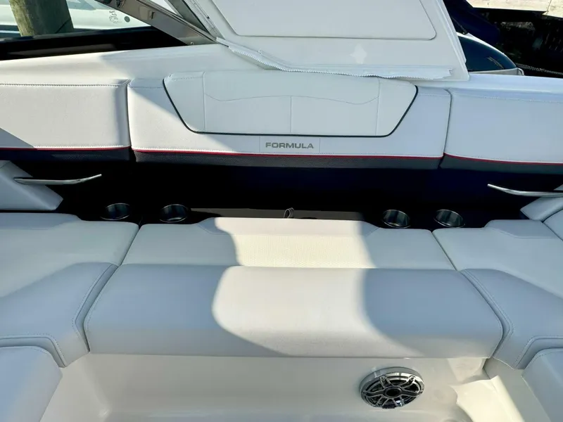 Slide: The Image of Formula 350 Crossover Bowrider 2024 - 24