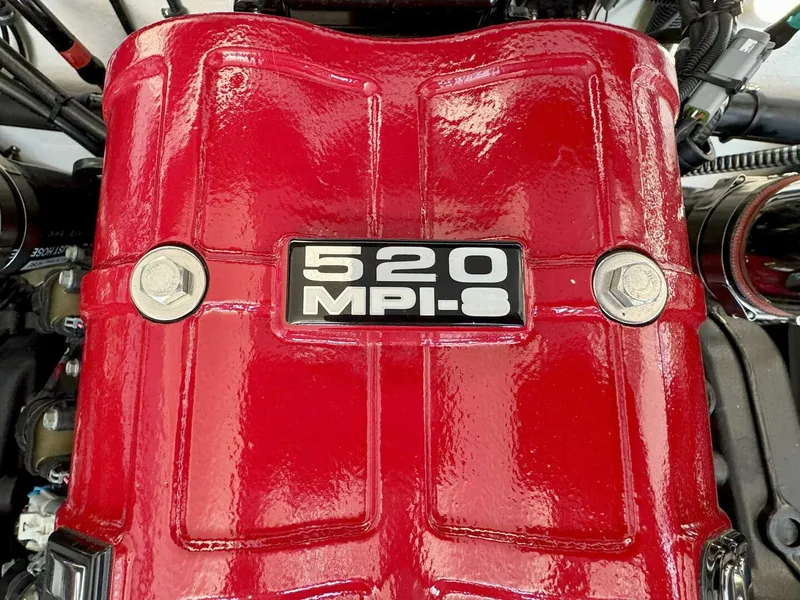 Slide: The Image of Formula 350 Crossover Bowrider 2024 - 59