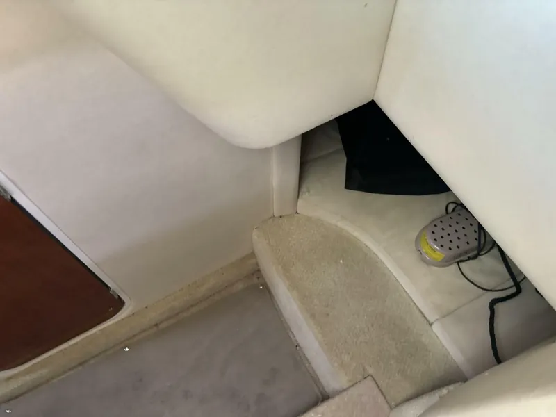 Slide: The Image of Sea Ray 290 Sundancer 2008 - 25