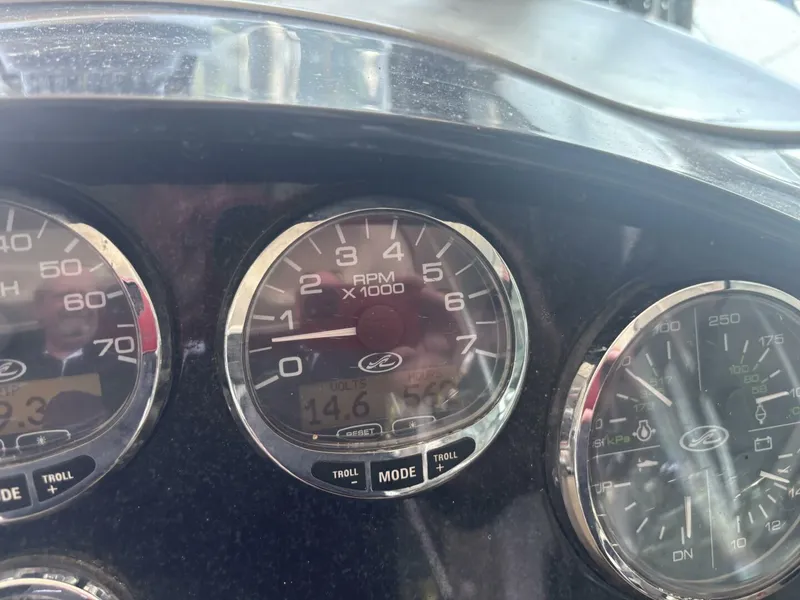 Slide: The Image of Sea Ray 290 Sundancer 2008 - 51