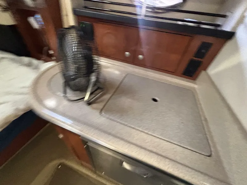 Slide: The Image of Sea Ray 290 Sundancer 2008 - 65