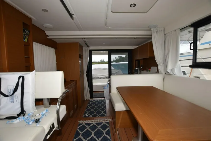 Slide: The Image of Beneteau Swift Trawler 41 Fly 2023 - 11