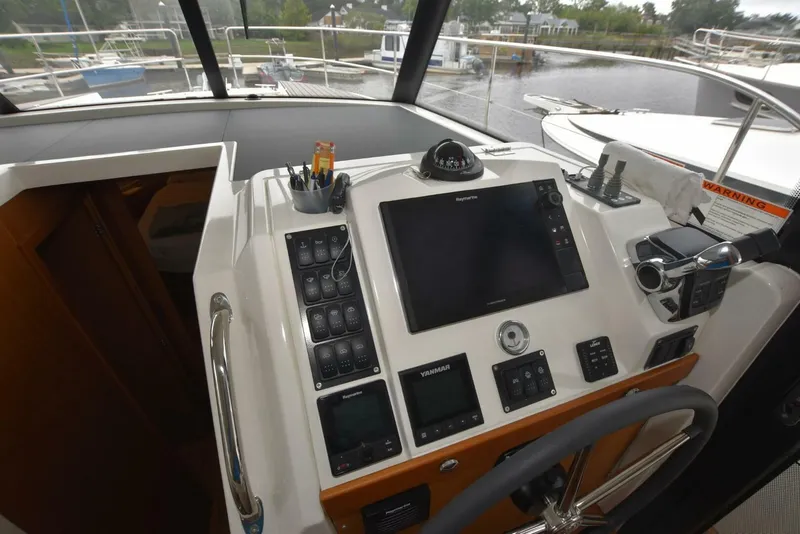 Slide: The Image of Beneteau Swift Trawler 41 Fly 2023 - 12