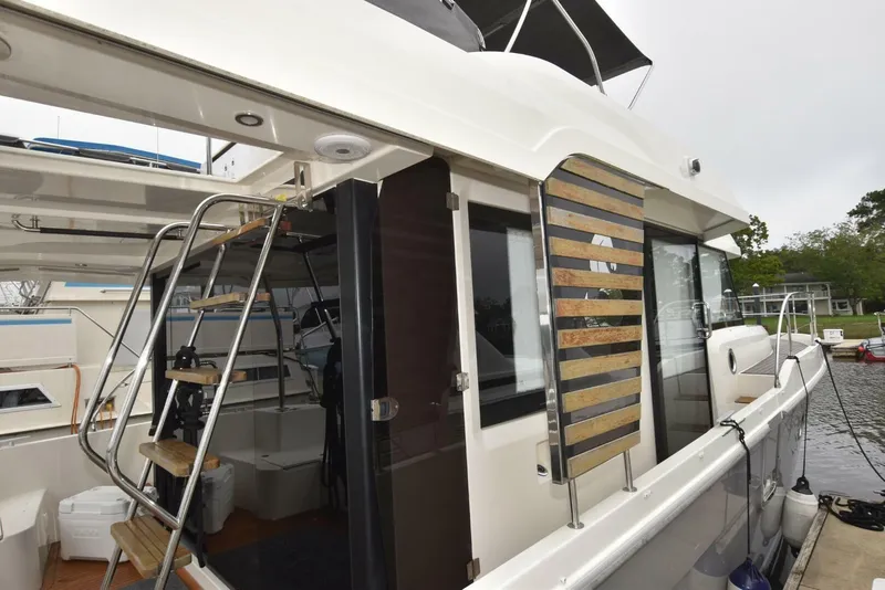 Slide: The Image of Beneteau Swift Trawler 41 Fly 2023 - 2