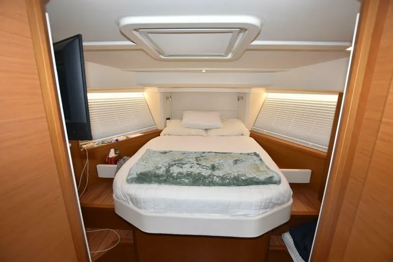 Slide: The Image of Beneteau Swift Trawler 41 Fly 2023 - 3