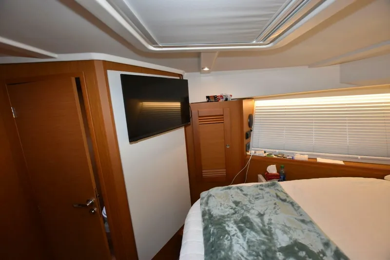 Slide: The Image of Beneteau Swift Trawler 41 Fly 2023 - 4